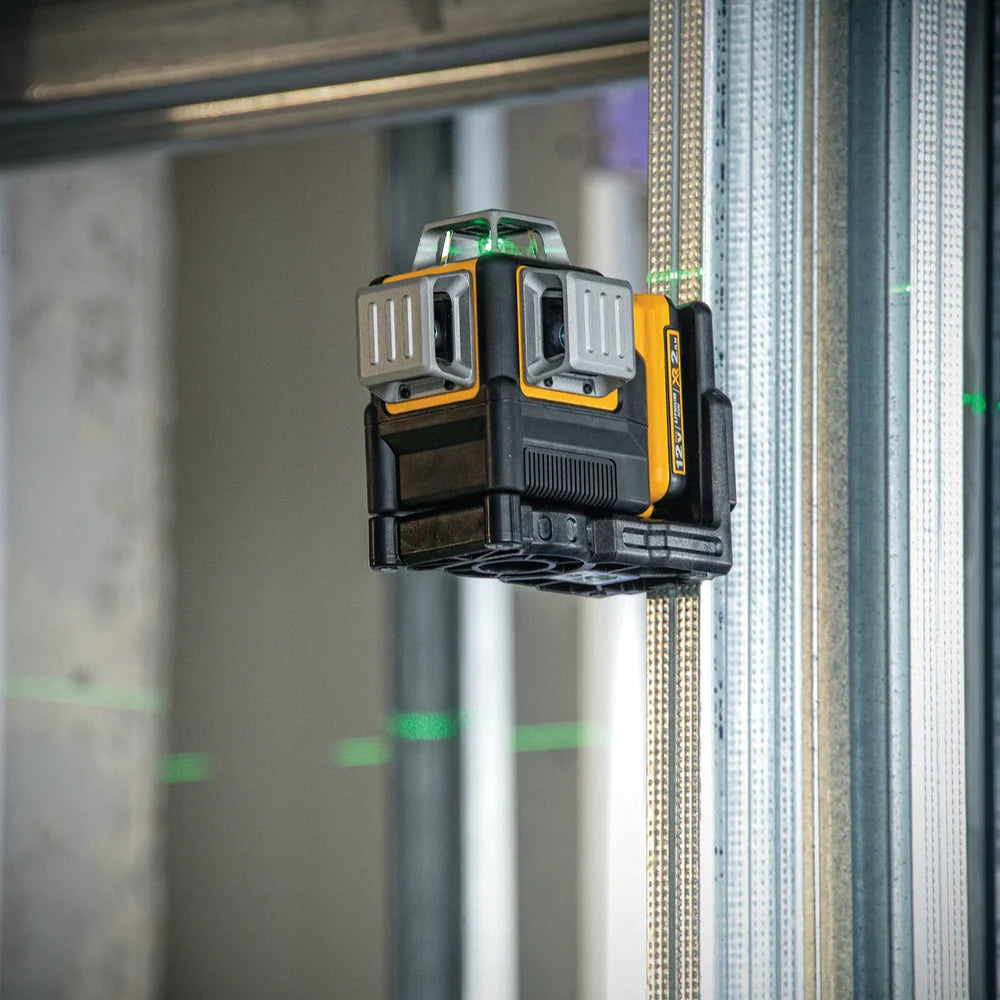 DeWalt DW089LG 12 - Line 3 - Side 360° All - Around Green - Light Laser Level