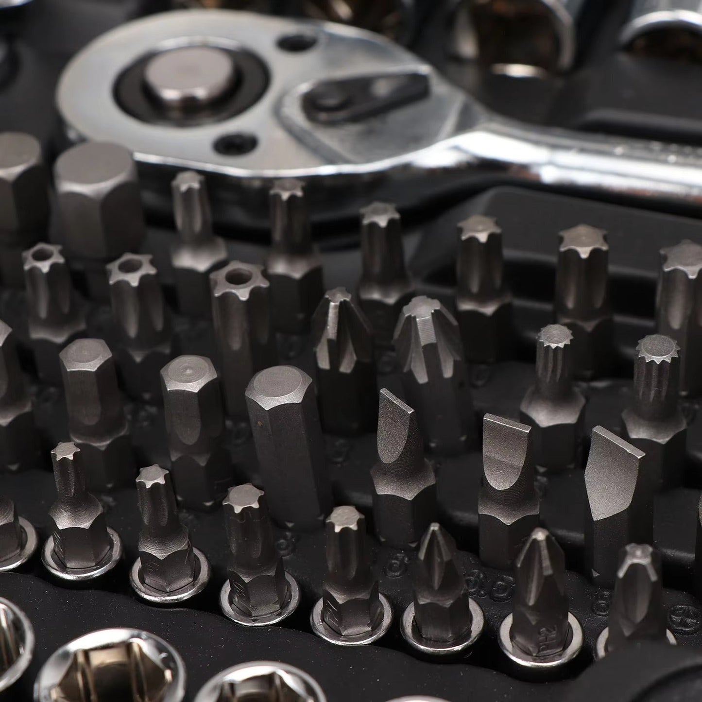 216Pcs Socket Wrench Set Ratchet Wrench Tool Kits Mechanical and Automotive Repair Combination Socket Ratchet Wrench Set